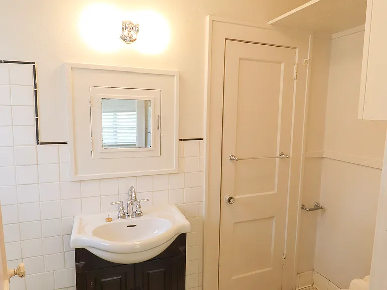 155 W Mountain Ave #128-5 — Photo 10