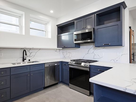 3rd image of 2518 4th St #A
