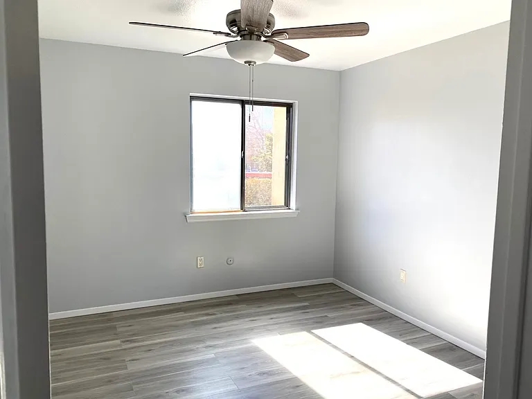 937 Country Club Dr SE #F — Photo 16