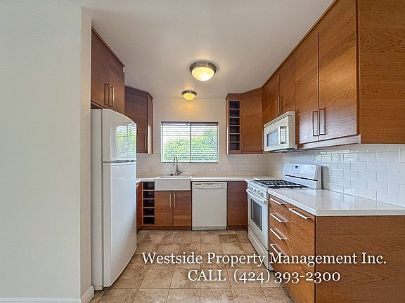 2nd image of 2508 3rd St #5