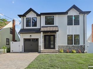 9 Cole St, Bergenfield, NJ 07621