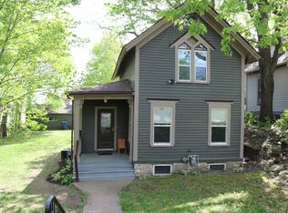 1329 E 11th St, Davenport, IA 52803