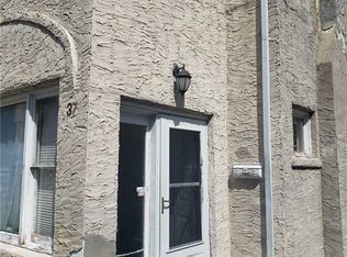 37 Hastings St, Staten Island, NY 10305