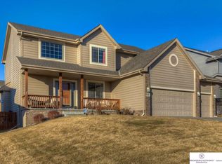 19328 J St, Omaha, NE 68135