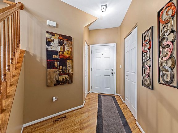 4th image of 17 Black Oak Ct