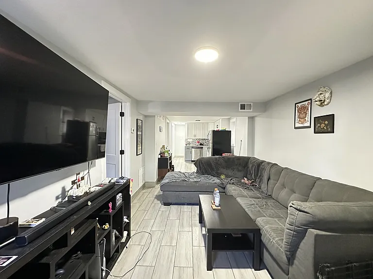 1721 N Mozart St #G — Photo 9