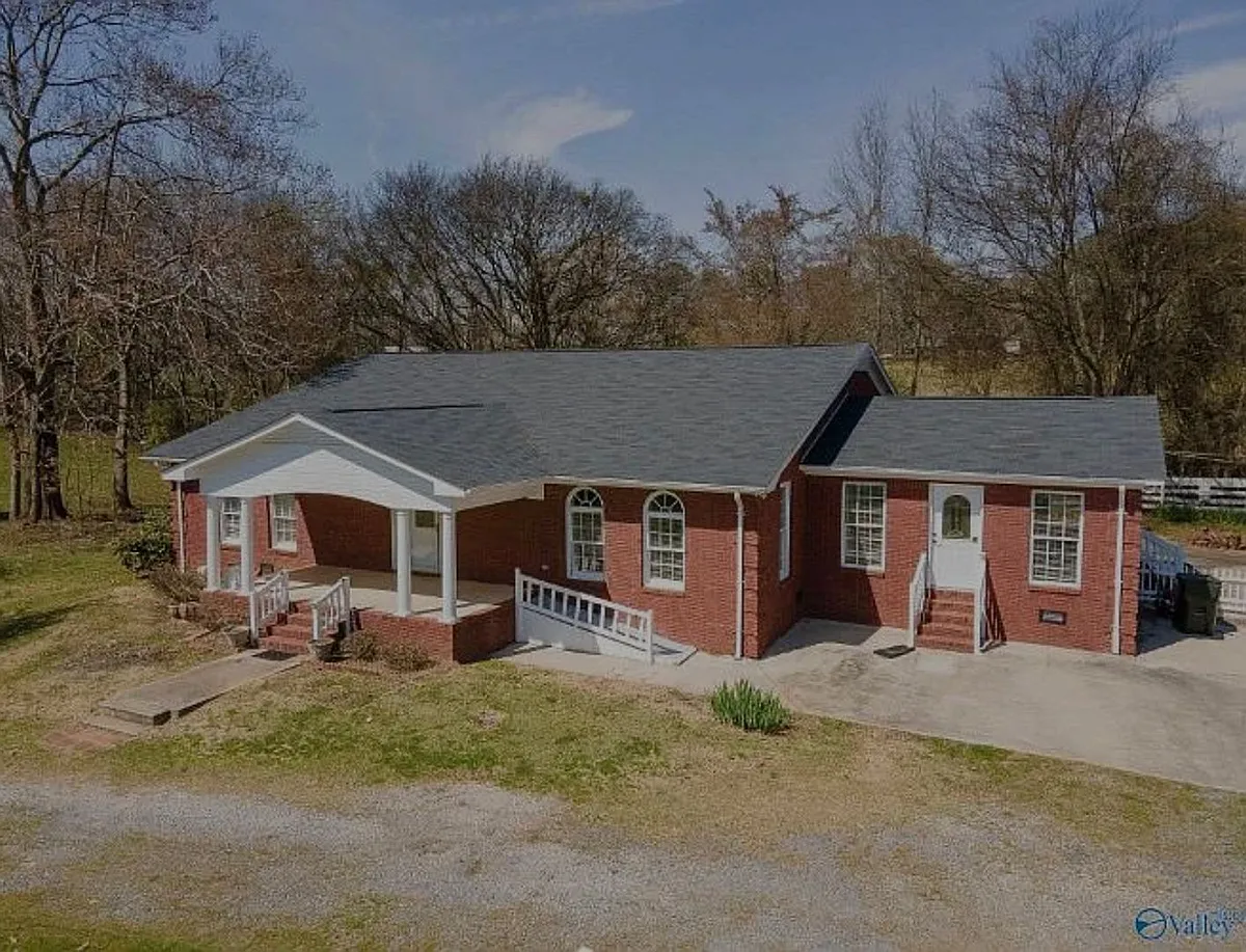Building Photo - 4217 Highway 72 E