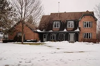 21674 N Hampton Ct photo 1