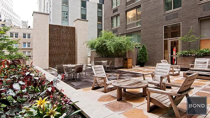 Rented by Bond New York | media 2