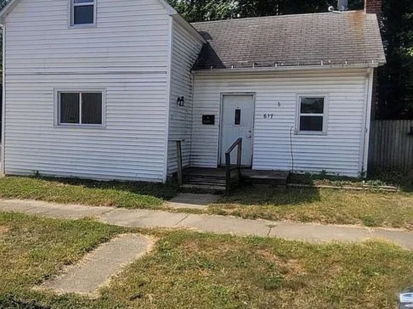 617 Center St