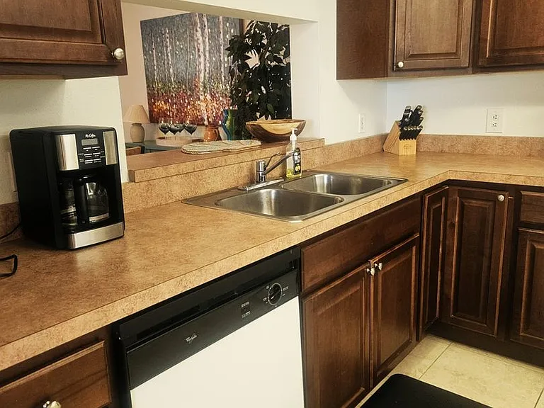 307 Pine Hollow Cir — Photo 3
