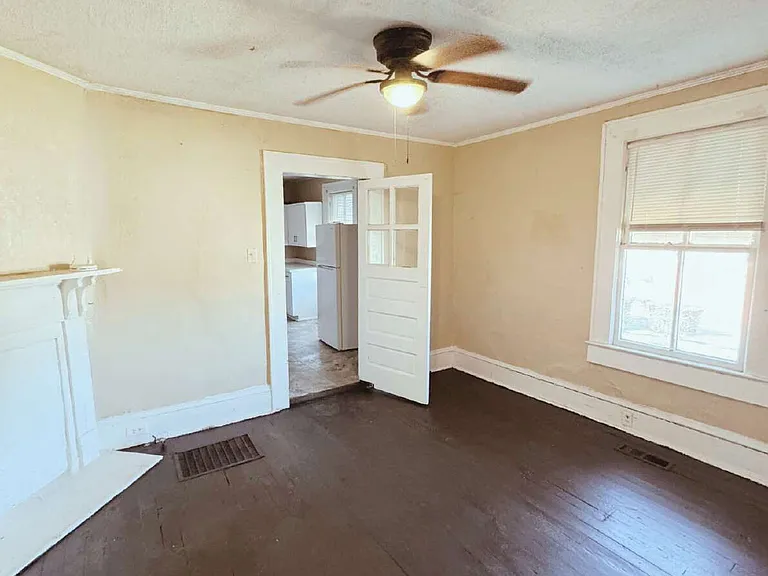 738 Liberty St #738 — Photo 5