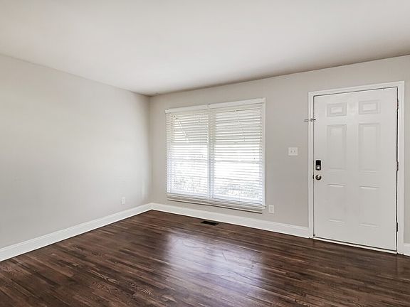 5th image of 3800 Seaman Dr