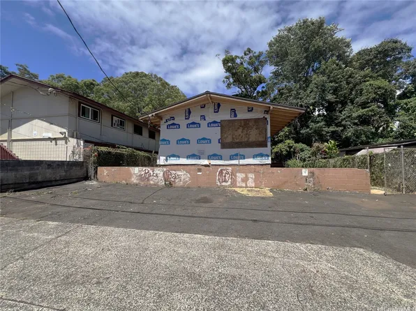 310 Ohai Pl, Wahiawa, HI 96786