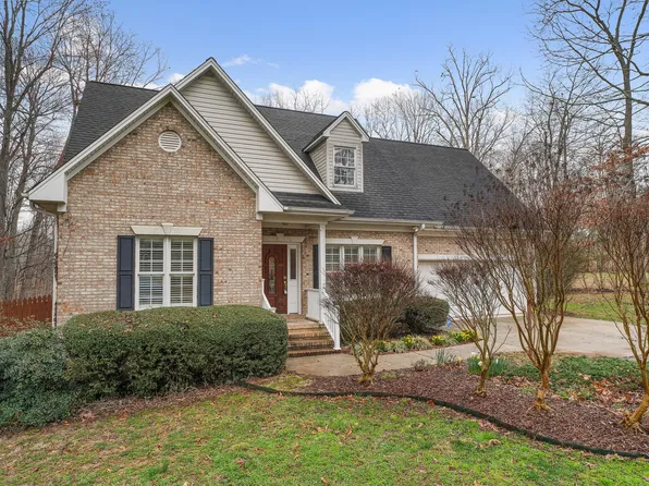 5810 Crimson Ct, Mebane, NC 27302