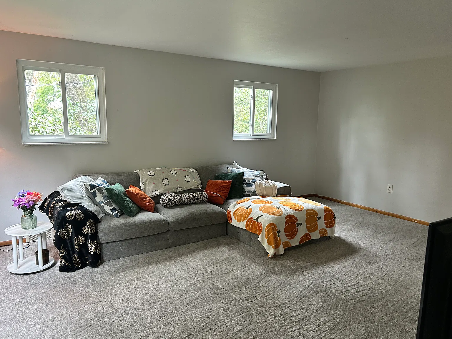 2 bed, 600 sqft, $1,300 — Photo 2