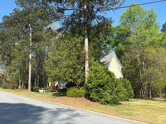 2nd image of 2180 Charleston Pl