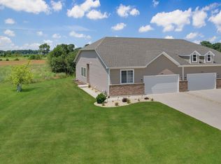 4023 Shoeger Ct, Yorkville, IL 60560