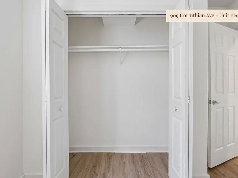 The Corinthian — Photo 34