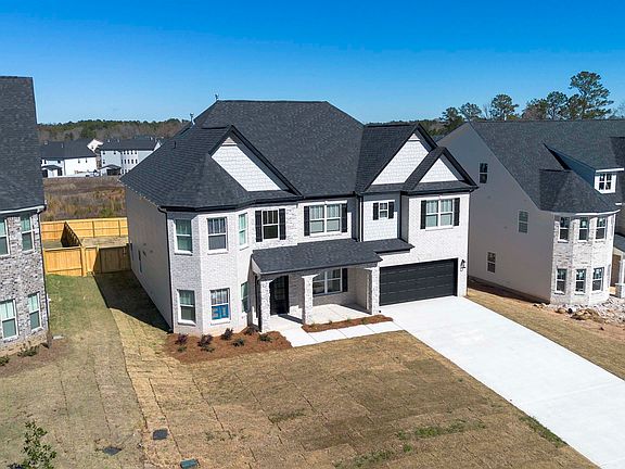 3rd image of 311 Garnet Dr