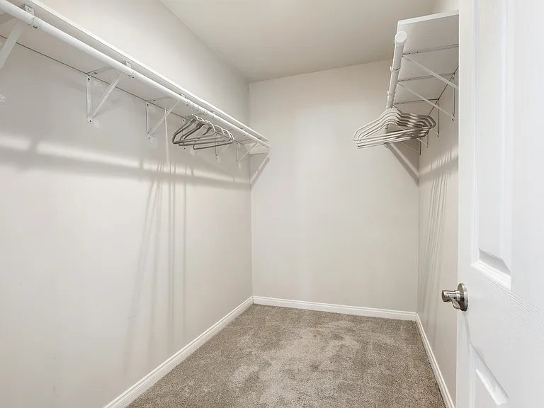 1207 Florence St — Photo 13
