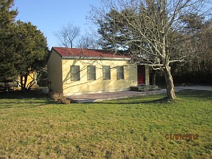 1st image of 29 Poxabogue Ln
