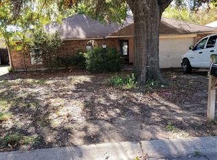 1704 Meadow Oak St, Denton, TX 76209