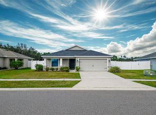 6945 Gideon Cir, Zephyrhills, FL 33541