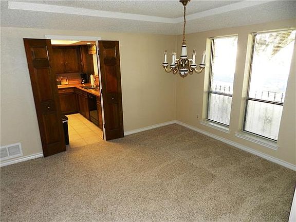 4th image of 1628 Daywood Ln