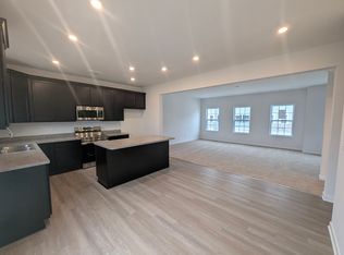 130 Coyote Willow Dr, Etna, OH