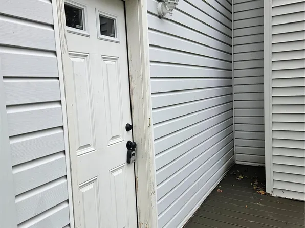 (undisclosed Address), Sayville, NY 11782