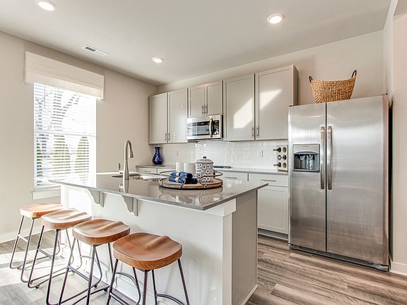 4th image of 313 Tucker Trice Blvd Lot 17