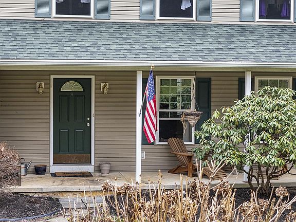3rd image of 144 Brandywine Dr