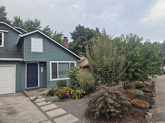 Front - entry, yard/garden