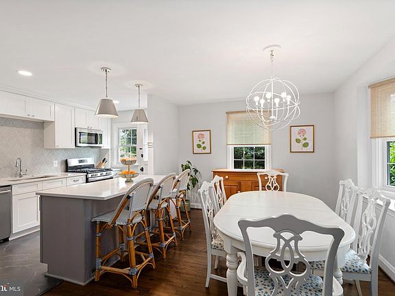 4th image of 7101 Heathfield Rd