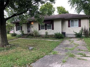 121 S 1st St, Austin, IN
