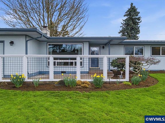 5th image of 4426 46th Ave NE