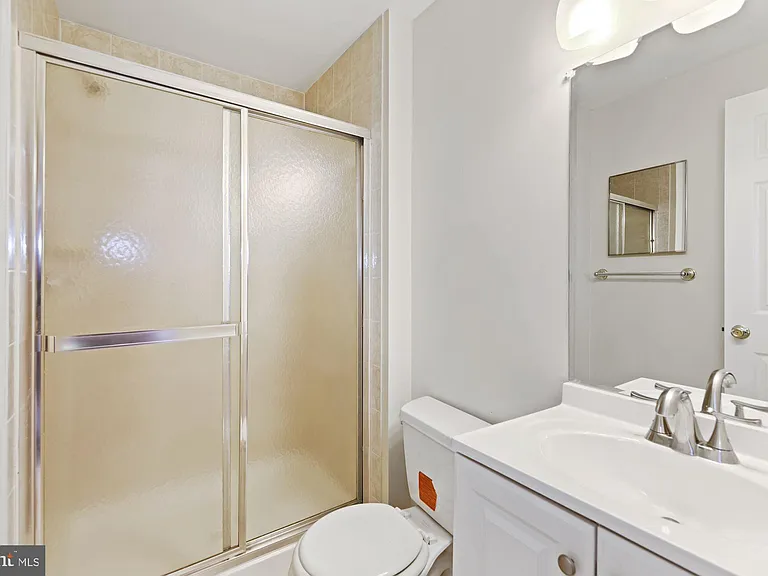 10511 Smithy Ct — Photo 18