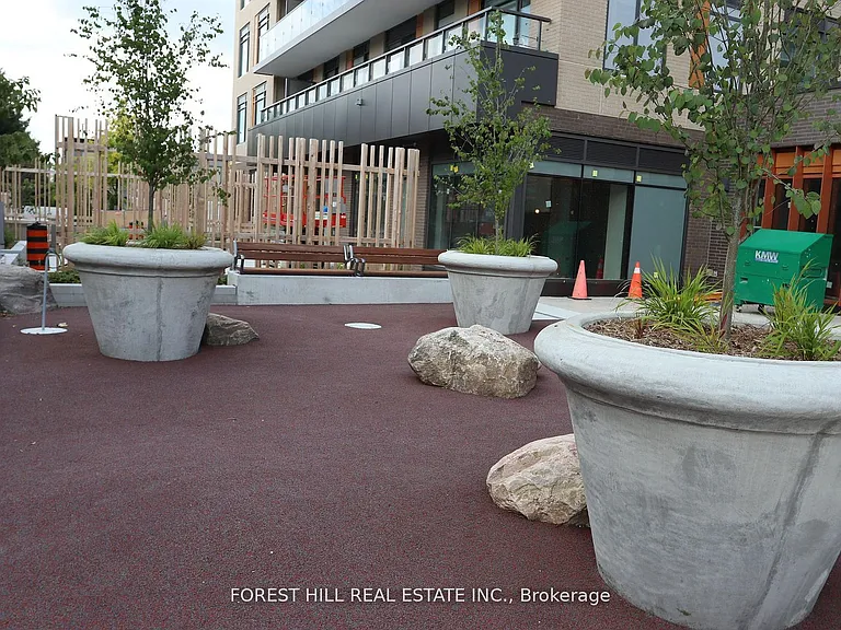 8 Beverley Glen Blvd #109 — Photo 21