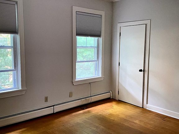 5th image of 33 Chapin Ave Floor 2