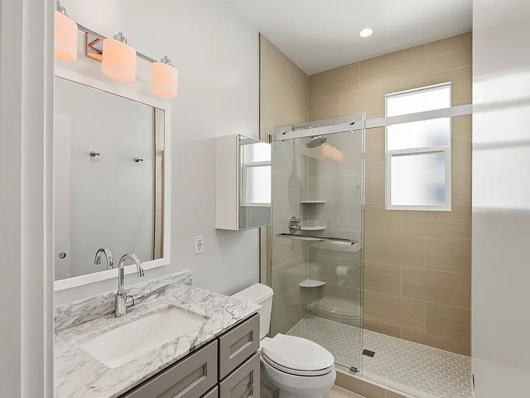 2581 Post St #4 — Photo 10
