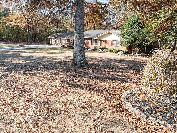 5th image of 150 Michelle Ln