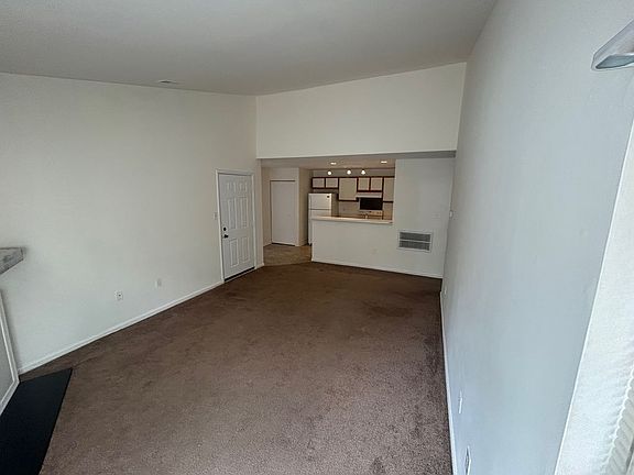 5th image of 187 Meadow Ridge Rd #187