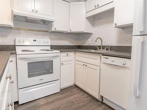 3rd image of 1805-1815 NE 21st Ave