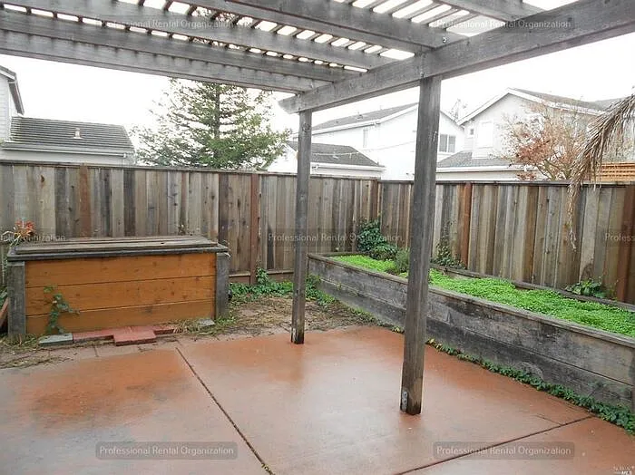 2921 W Creek Ln — Photo 24