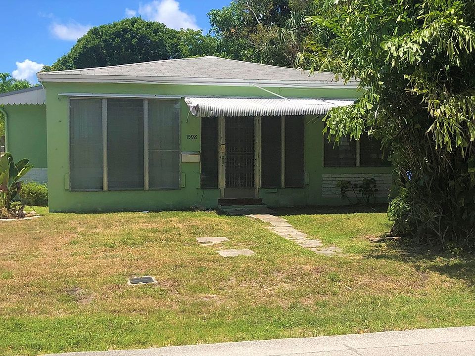 1st image of 1598 NE 33rd St