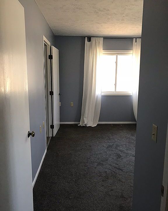 1002 ster St, Traverse City, MI 49686 Zillow