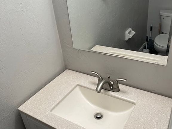 5th image of 85-88 Springwood Sq Unit 85-88