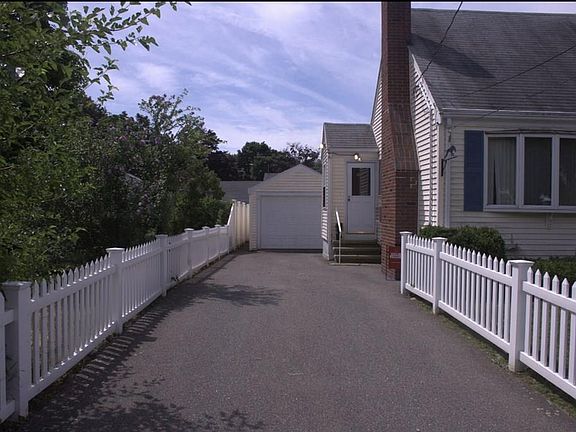 3rd image of 4 Glenway Ave