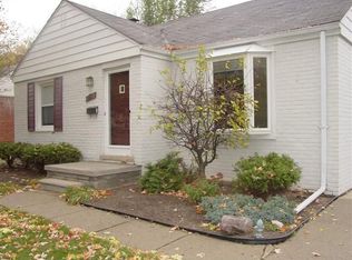 2140 Gardner Ave, Berkley, MI 48072